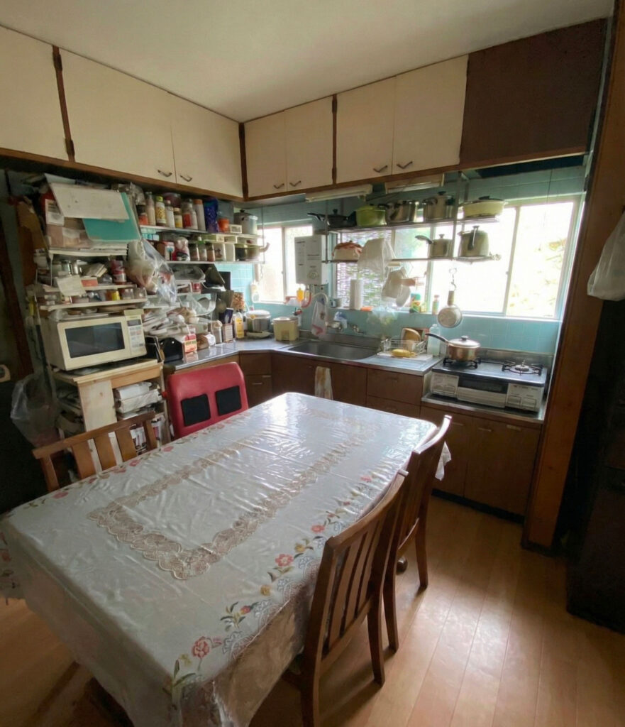 フルリノベ工事前のキッチン
