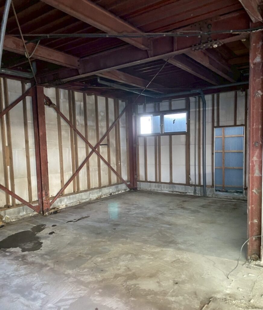 店舗工事　before