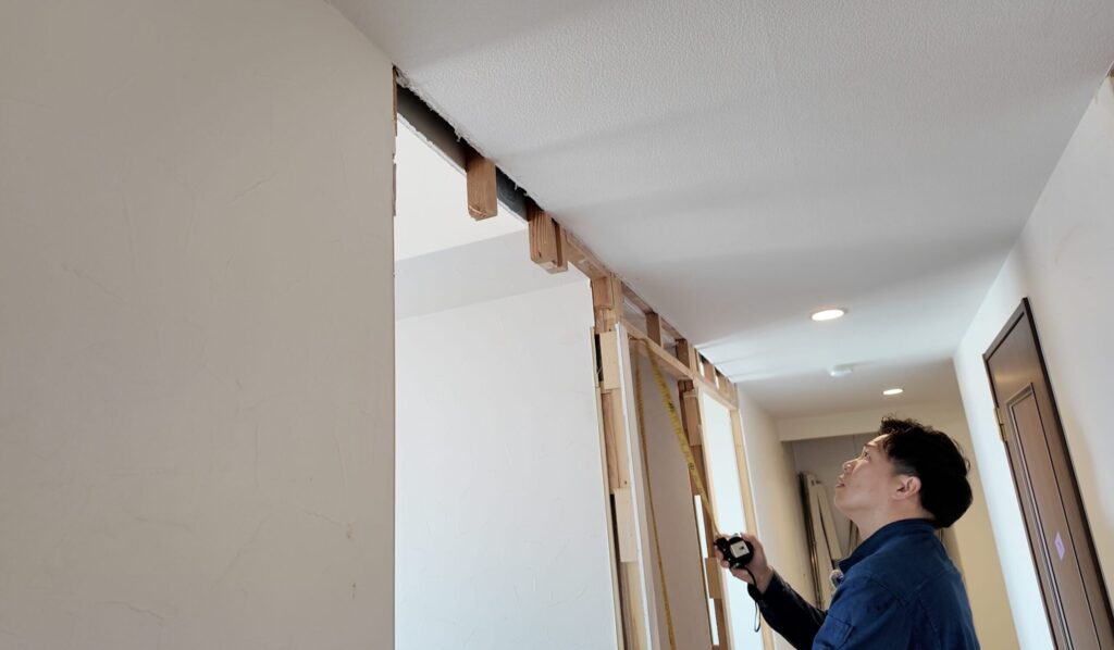 古い建具は高さ1,900mm台と低い